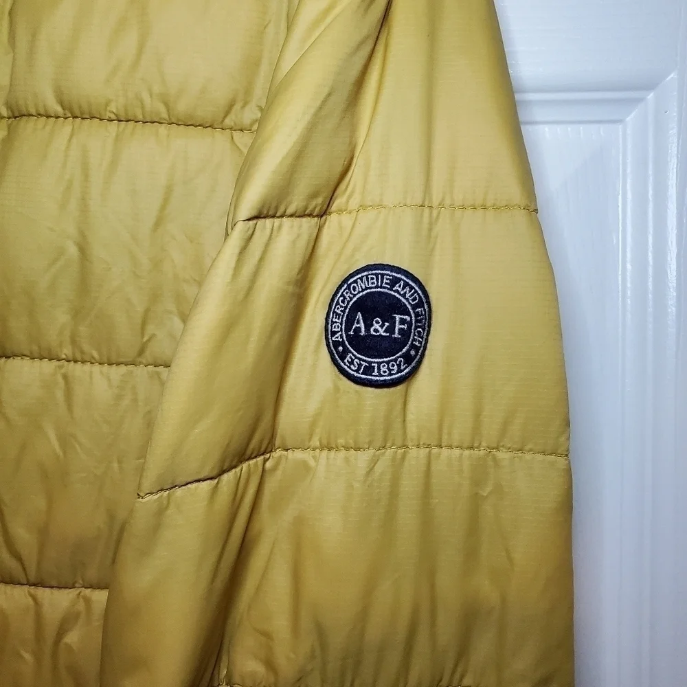 Abercrombie & Fitch Men's Yellow and Gold Jacket S